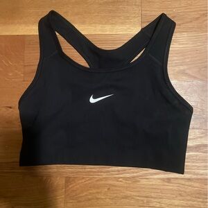 Nike women’s training sports bra top size large